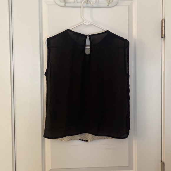 Black & White Top - Picture 2 of 2